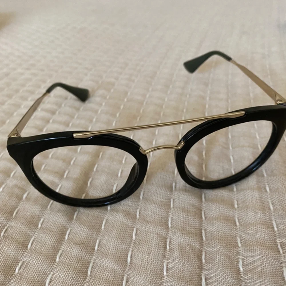 Prada frames - Picture 3 of 5